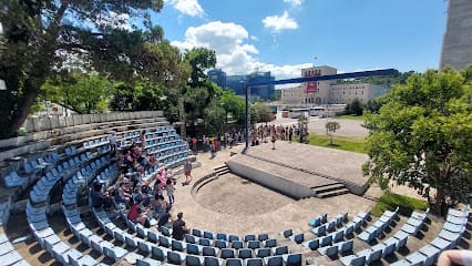 Amfiteatri i Universitetit të Arteve