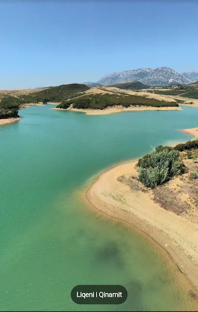 Liqeni Qinam