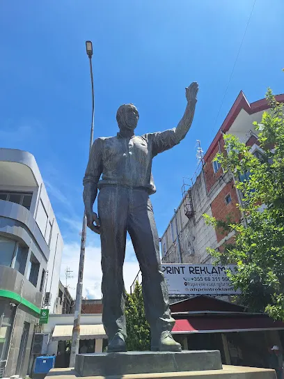 Statuja e George W. Bush