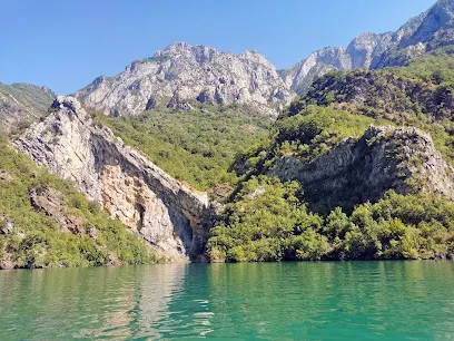 Liqeni i Komanit dhe Lumi i Shalës